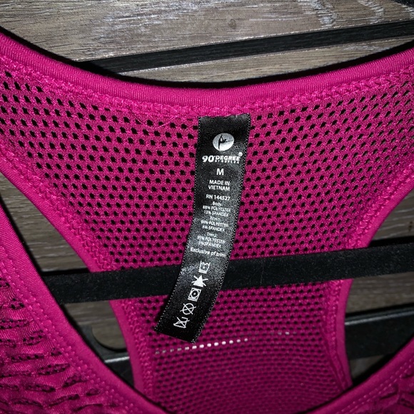 Workout tank - Picture 2 of 3